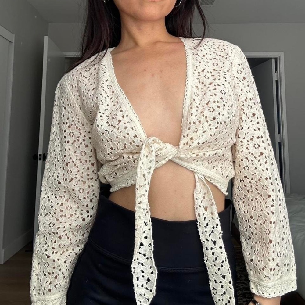 Cream lace tie front cardigan Size S #fairycore #cottagecore